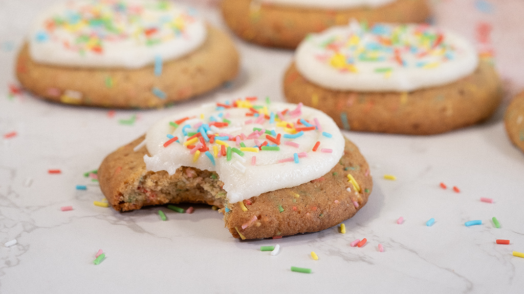 Galletas con fideos de colores